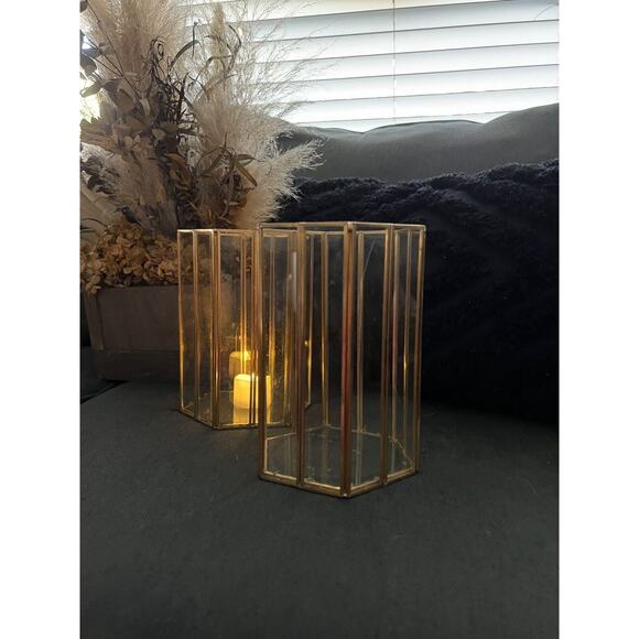 Modern Geometric Gold and Glass Candleholder for Wedding Centerpiece - Picture 3 of 4